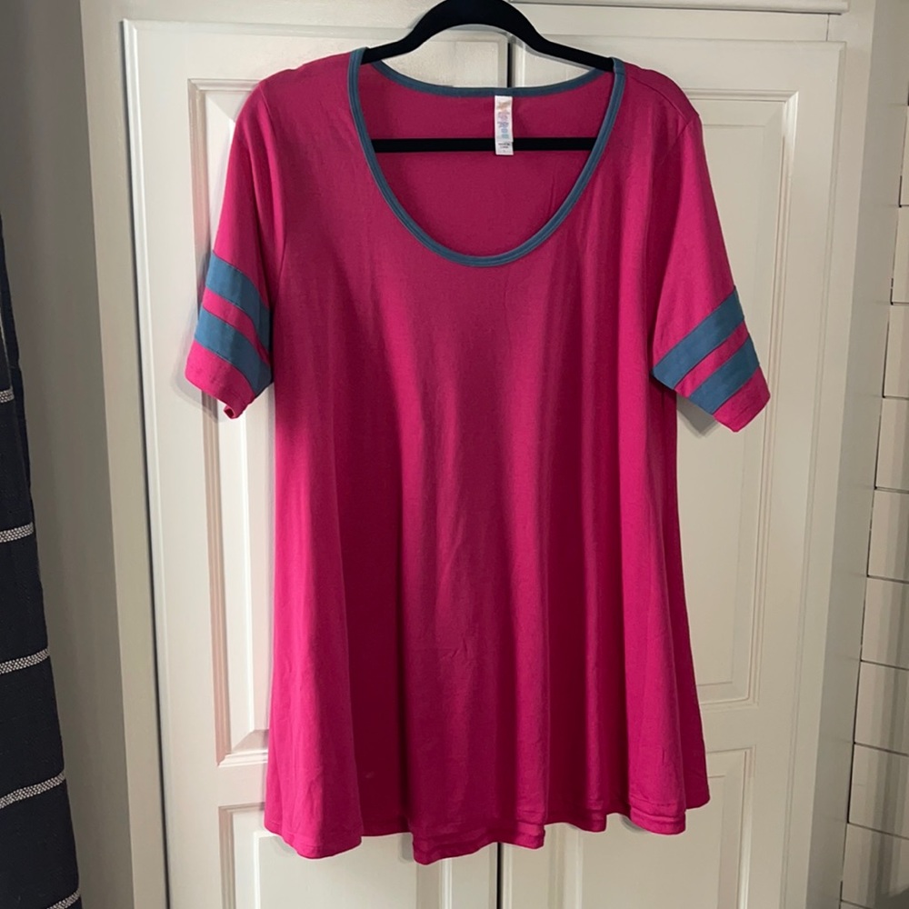 Lularoe perfect T.